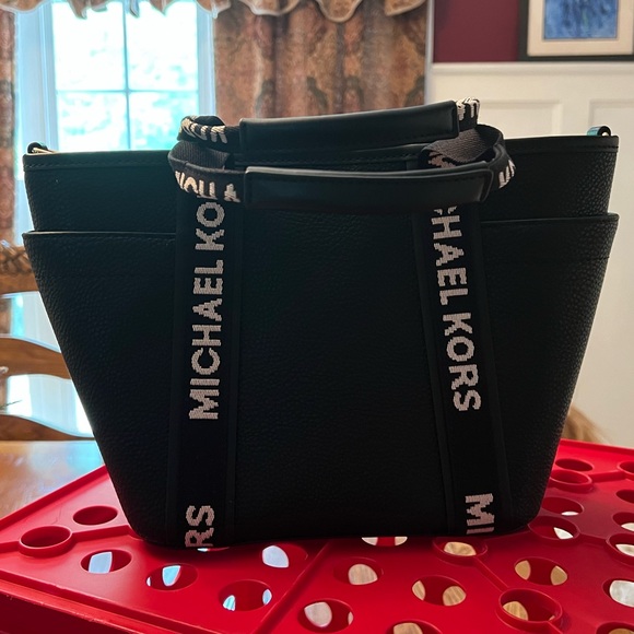 Black Michael Kors Maeve Small Convertible Open Tote in Black NWT - Picture 4 of 16